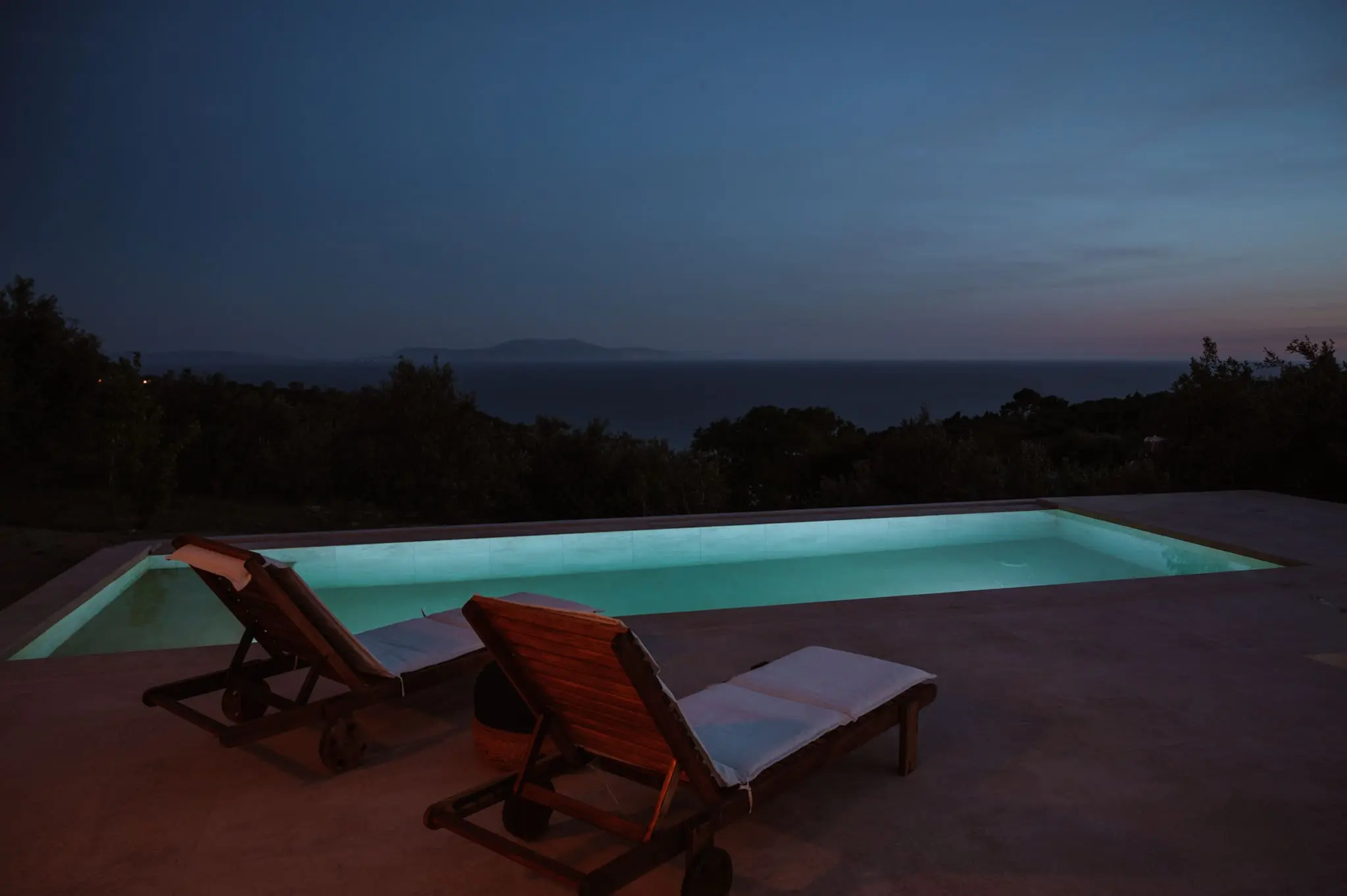 Villa Nevas Pool
